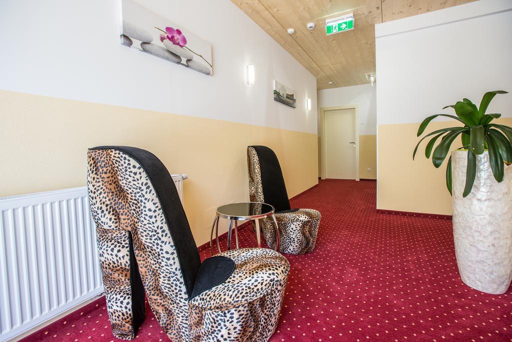 Gästehaus Krappinger/Pizzeria Mamma Mia Ossiach Zimmer foto