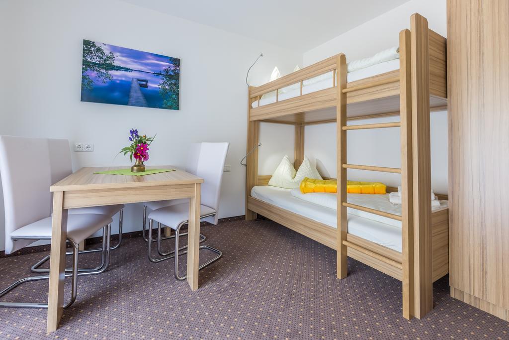 Gästehaus Krappinger/Pizzeria Mamma Mia Ossiach Zimmer foto
