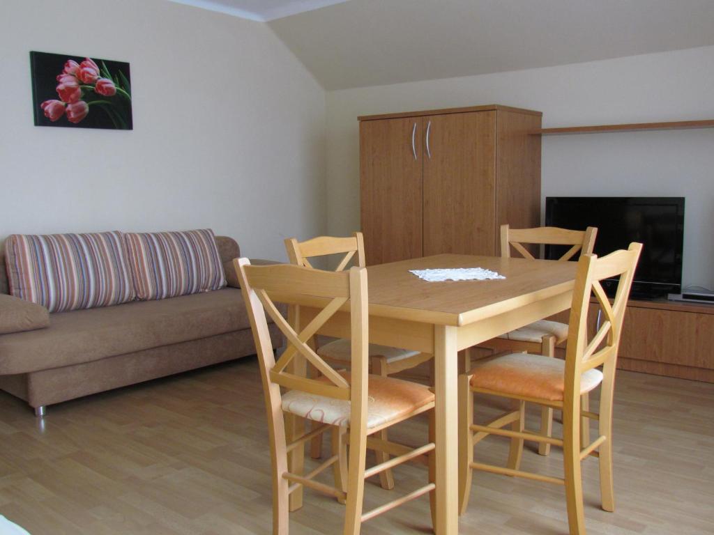 Gästehaus Krappinger/Pizzeria Mamma Mia Ossiach Zimmer foto