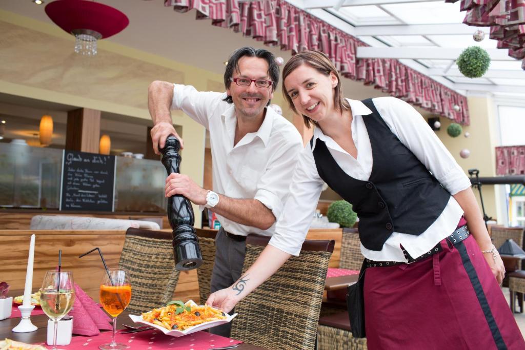 Gästehaus Krappinger/Pizzeria Mamma Mia Ossiach Exterior foto