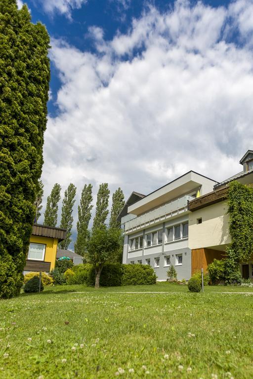 Gästehaus Krappinger/Pizzeria Mamma Mia Ossiach Exterior foto