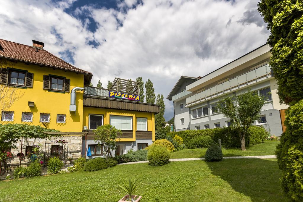 Gästehaus Krappinger/Pizzeria Mamma Mia Ossiach Exterior foto