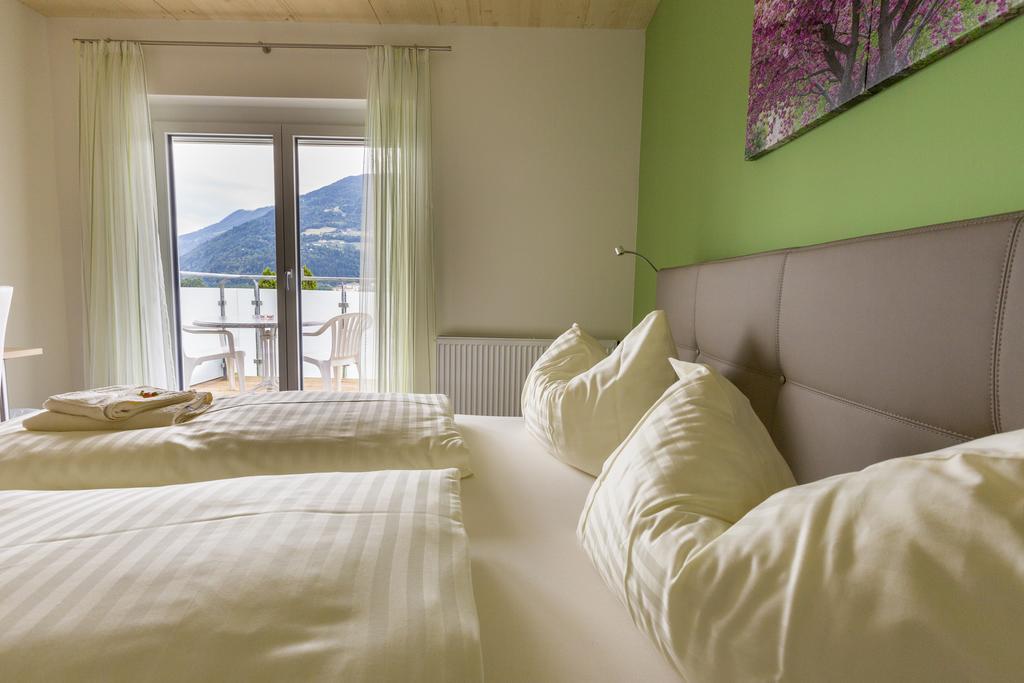 Gästehaus Krappinger/Pizzeria Mamma Mia Ossiach Zimmer foto